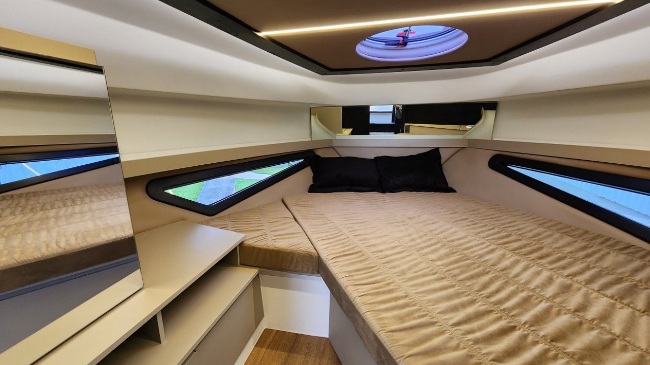 TRITON YACHTS - TRITON 41 HT